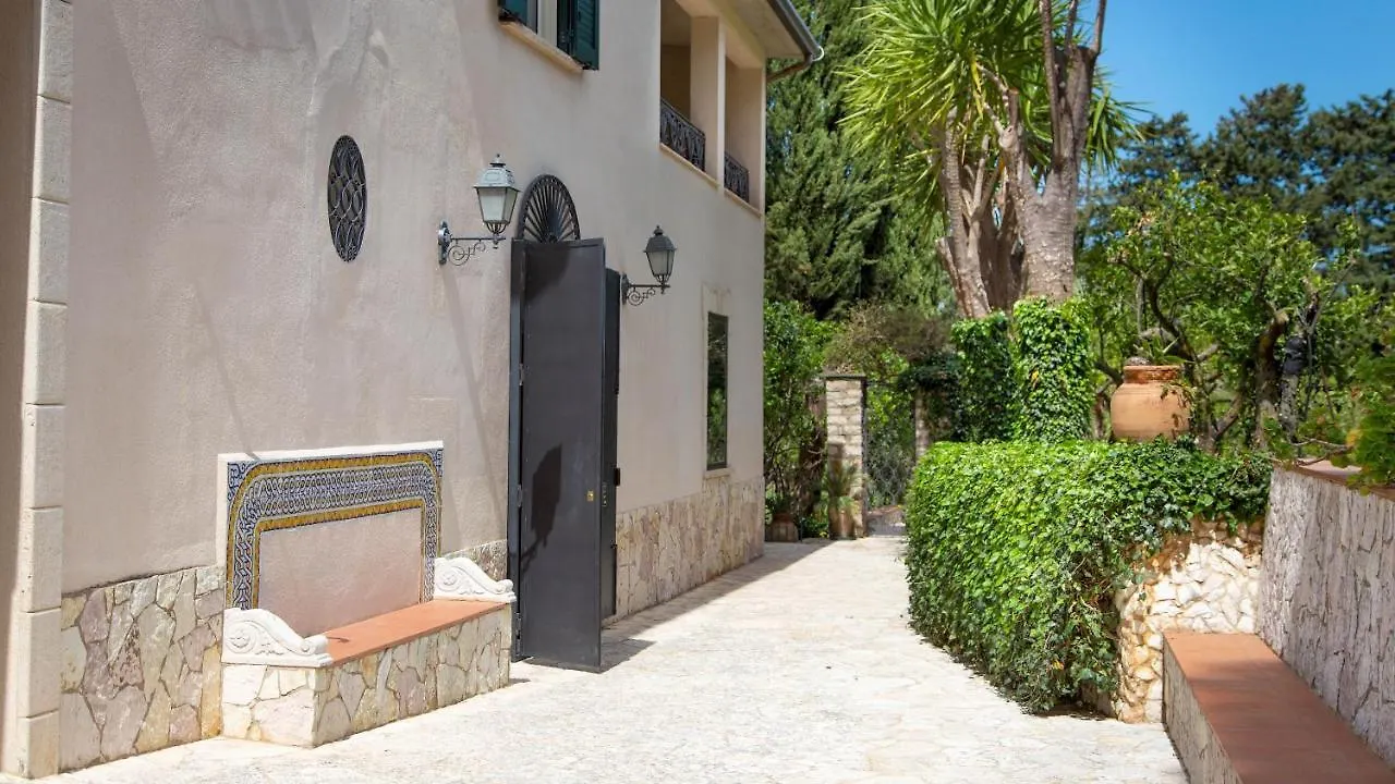 Casale Buccellato 14, Emma Villas Trapani Italy